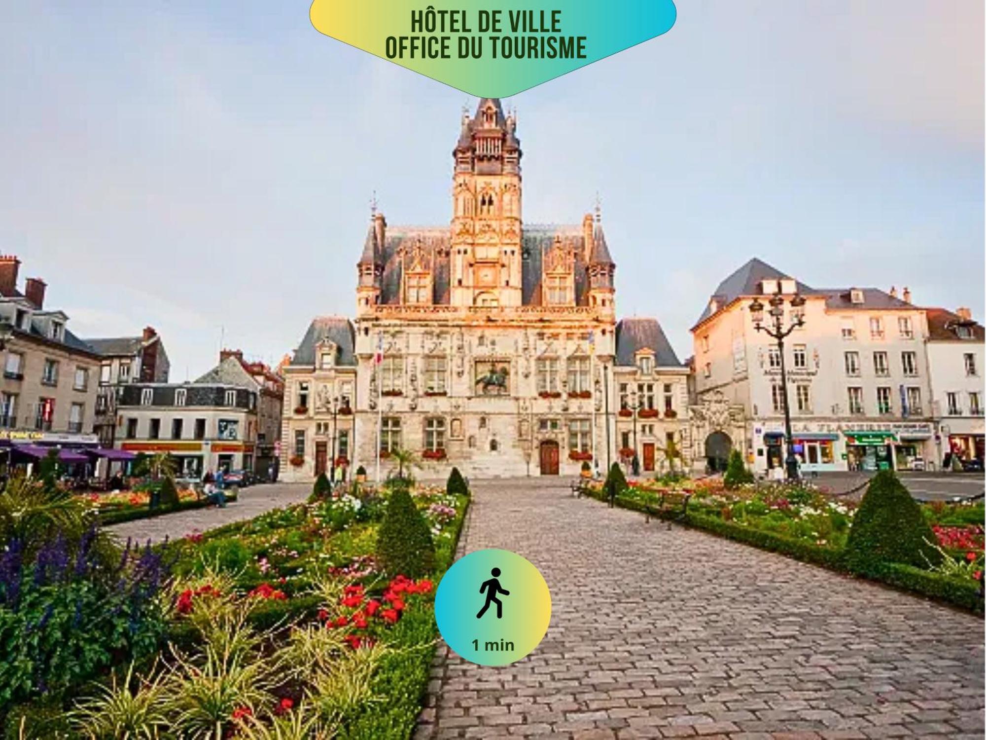 Le Corneille - Ideal Pros & Couples - Centre Historique - Chateau 5Min - Gare 10Min - Au Calme - Fibre Compiègne Exteriör bild